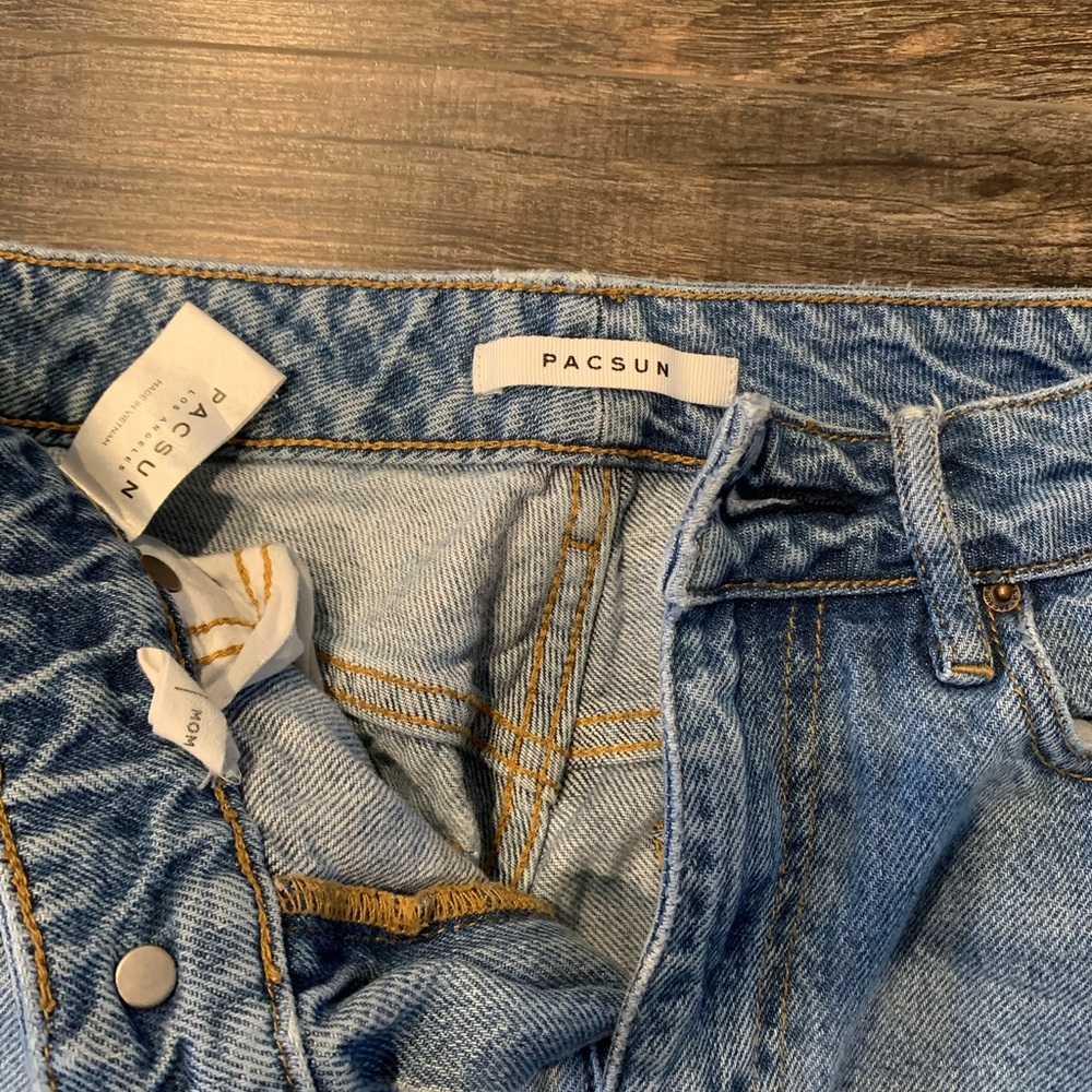 Pacsun mom jeans!